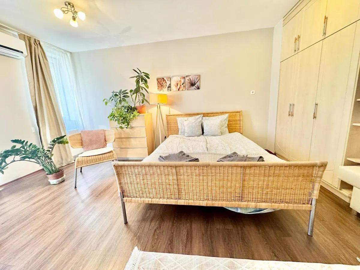 T27 Apartment Budapest 0*,  Hungary